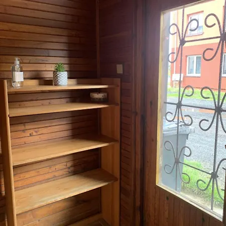 Krusne Hory U Mikese アパート アベルタミ