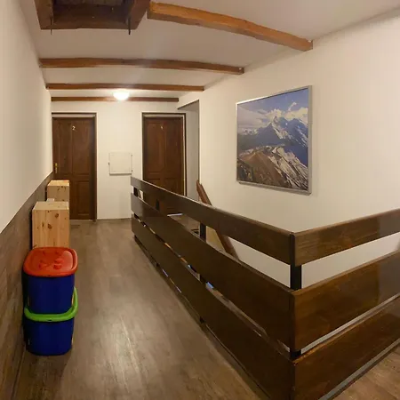 Krusne Hory U Mikese アベルタミ