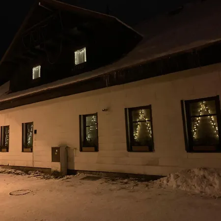 Krusne Hory U Mikese * アベルタミ