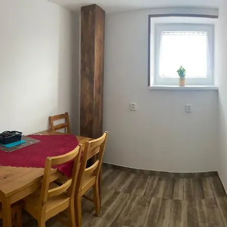 Apartament Krusne Hory U Mikese *