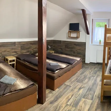 アパート Krusne Hory U Mikese アベルタミ