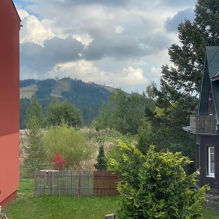 Krusne Hory U Mikese アパート アベルタミ